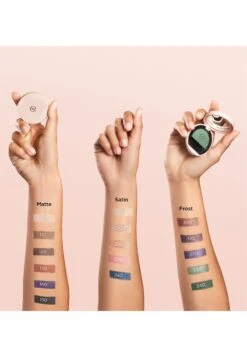 Collistar Impeccable Compact Eye Shadow Refill - Oogschaduw - N.200 Ivory Satin -Pure Skin Verkoop fa1ac72d05844451a231098a0296f7b3